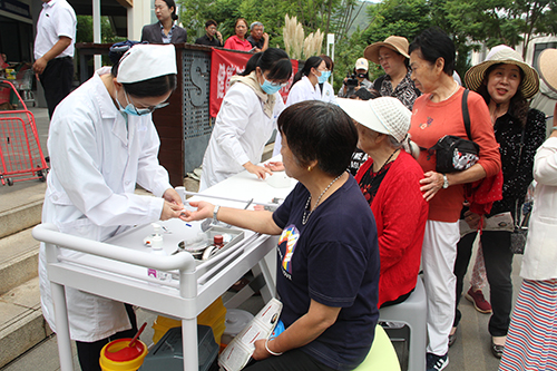 路居镇星屿海党群服务站和医务室揭牌运行.jpg